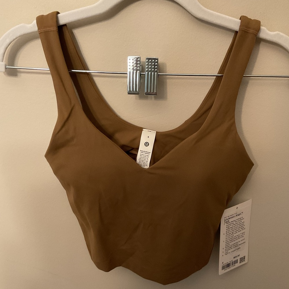 NWT Lululemon Women’s Align Tank Bra With Pads size 4